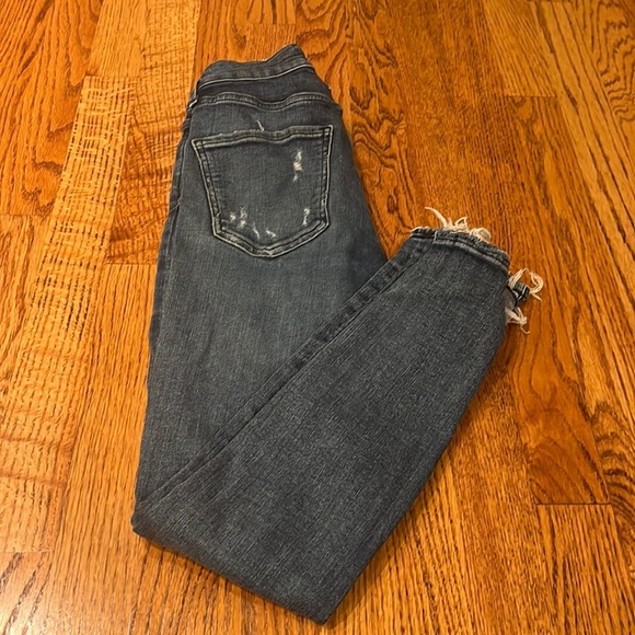 Agolde Woman’s Blue Ripped Jeans Size 24 - Picture 1 of 7